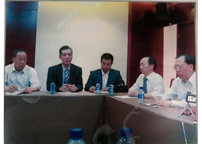2011年5月，北星脊柱梳理有限公司董事长郭连芳在北京温都水城参加世界脊柱健康联盟第一次理事大会